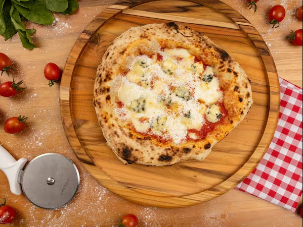 Da Luigi Pizzaioli Pizza Napoletana Quatro Formaggi